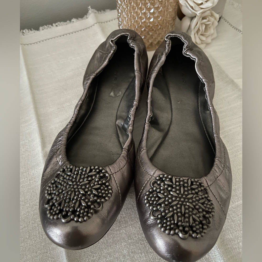 Tahari pewter ballet flat